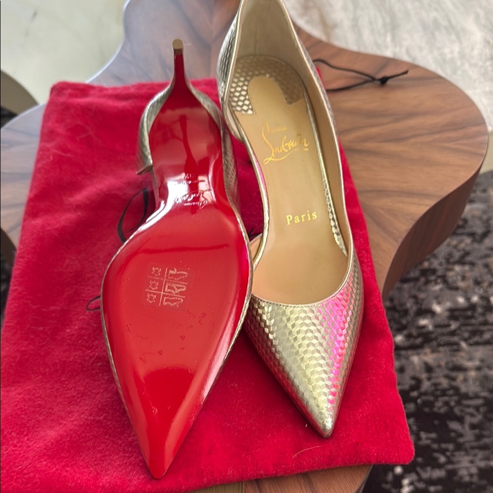 Christian Louboutin Gold Women's Pumps D’Orsay Iriza mid heel red bottoms 7
